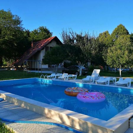Holiday Home Adna บีฮัช ภายนอก รูปภาพ