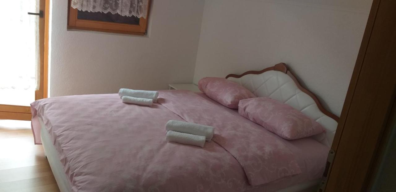 Holiday Home Adna บีฮัช ภายนอก รูปภาพ