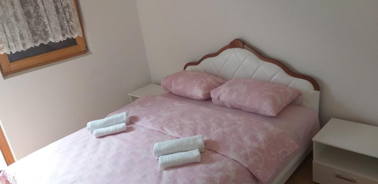 Holiday Home Adna บีฮัช ภายนอก รูปภาพ