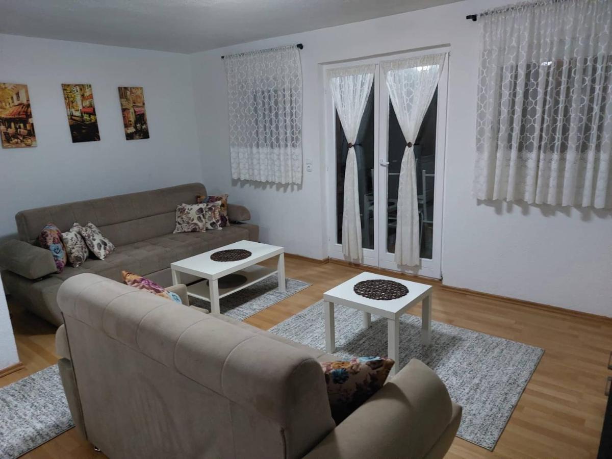 Holiday Home Adna บีฮัช ภายนอก รูปภาพ
