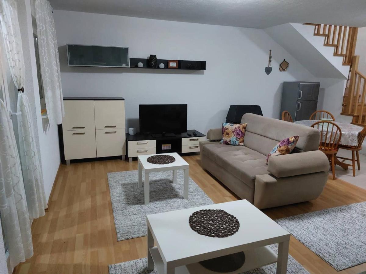 Holiday Home Adna บีฮัช ภายนอก รูปภาพ
