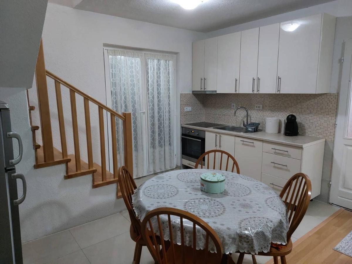 Holiday Home Adna บีฮัช ภายนอก รูปภาพ