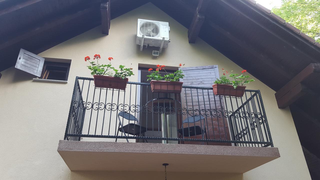 Holiday Home Adna บีฮัช ภายนอก รูปภาพ