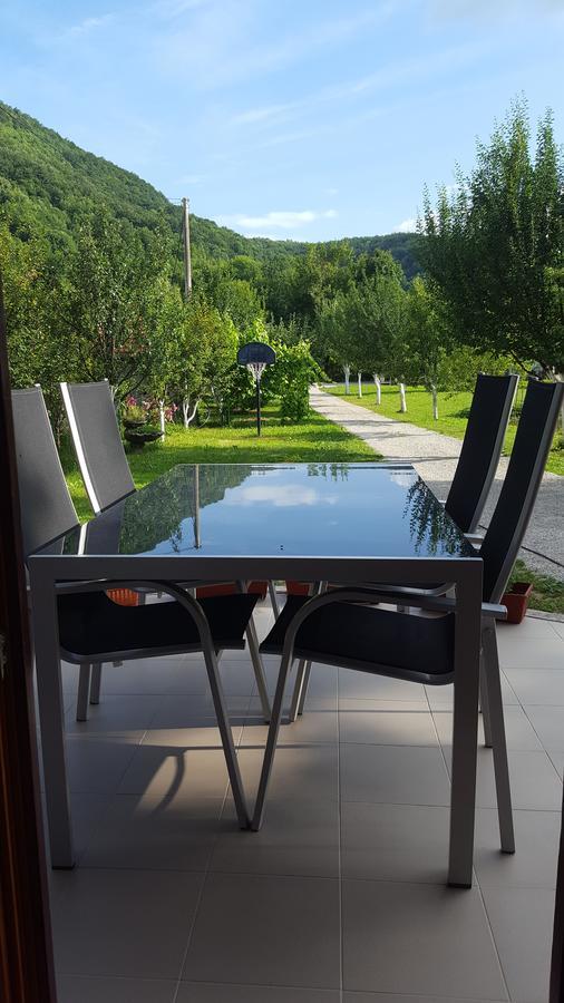 Holiday Home Adna บีฮัช ภายนอก รูปภาพ