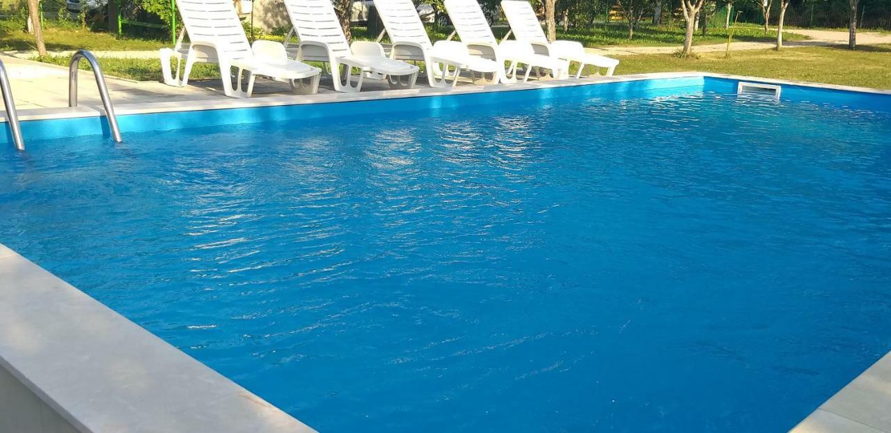 Holiday Home Adna บีฮัช ภายนอก รูปภาพ