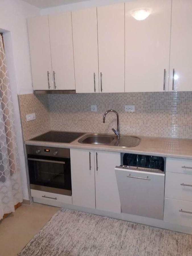 Holiday Home Adna บีฮัช ภายนอก รูปภาพ